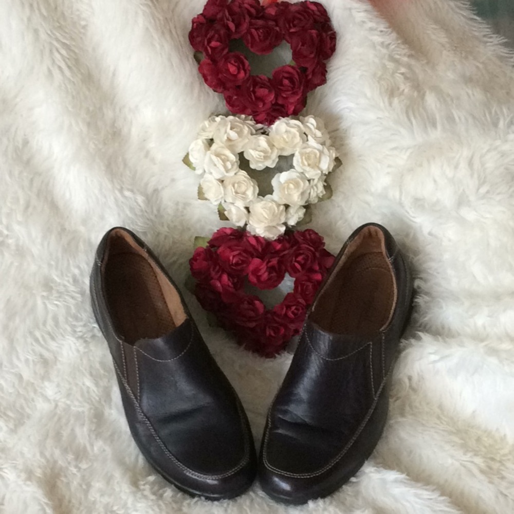 Natural Soul walking shoe